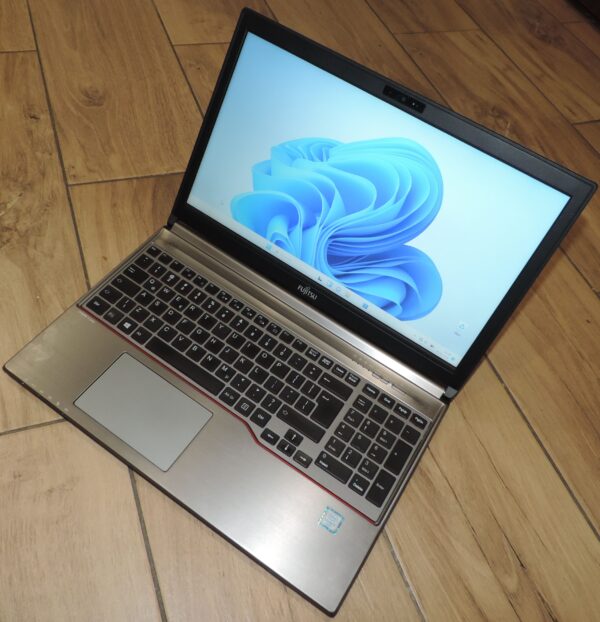 Fujitsu LifeBook E756