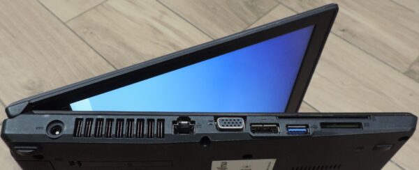 Fujitsu LifeBook E756