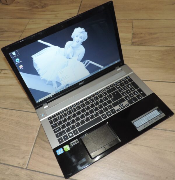 Acer Aspire V3-771G