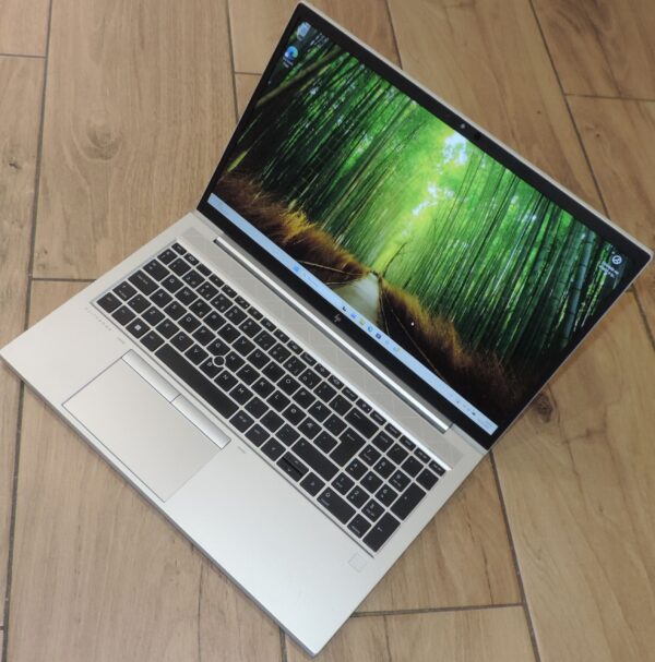 3 HP Elitebook 855 G8