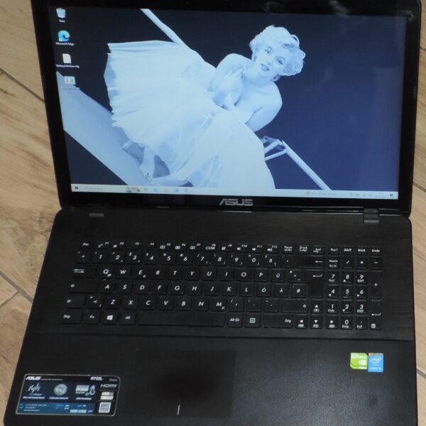 Duży dotykowy Asus Vivobook R752LD