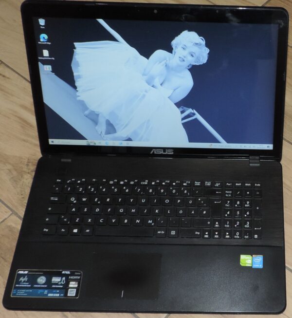 Duży dotykowy Asus Vivobook R752LD