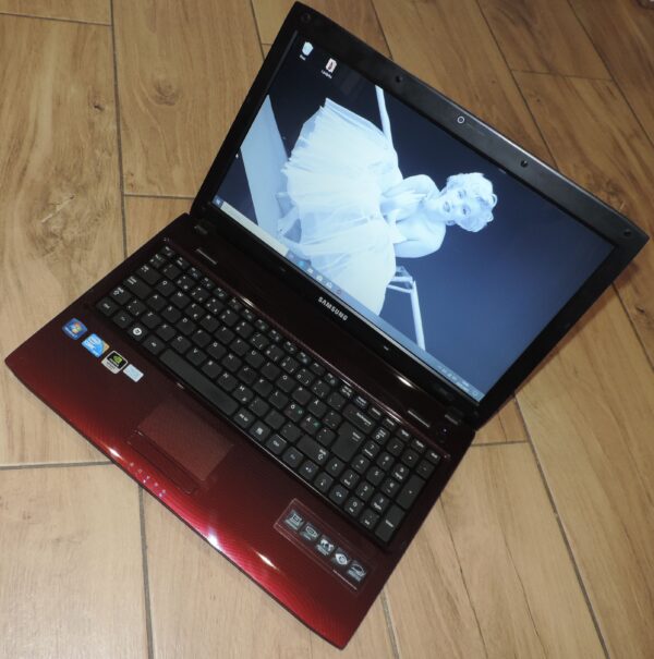 Samsung NP-R580