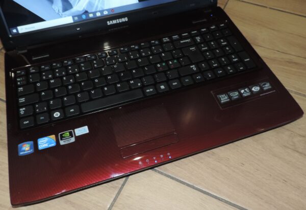 Samsung NP-R580