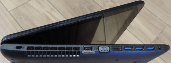 Duży dotykowy Asus Vivobook R752LD