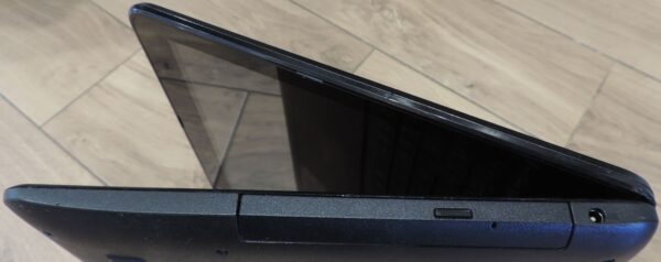 Duży dotykowy Asus Vivobook R752LD