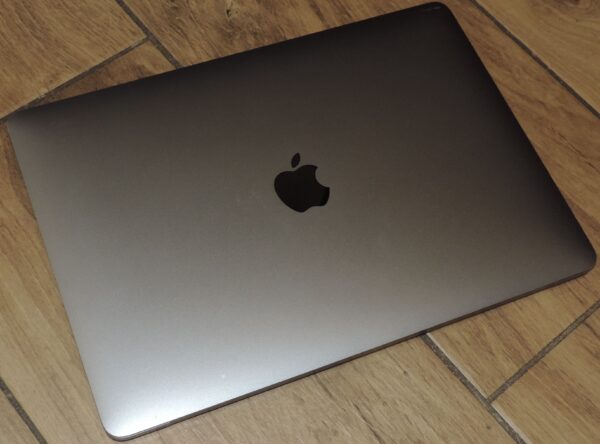 Macbook Pro 13 A1989 2018