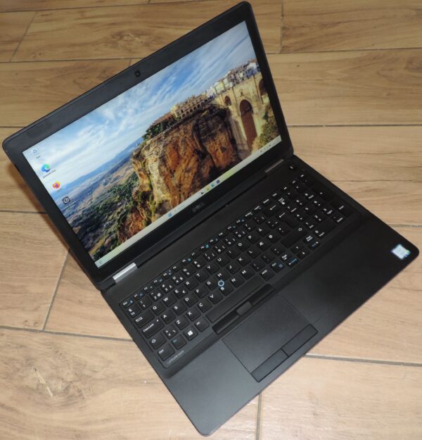 Dell Latitude E5570