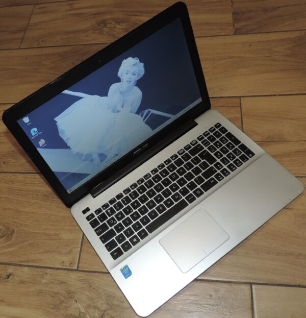 Asus A555LA