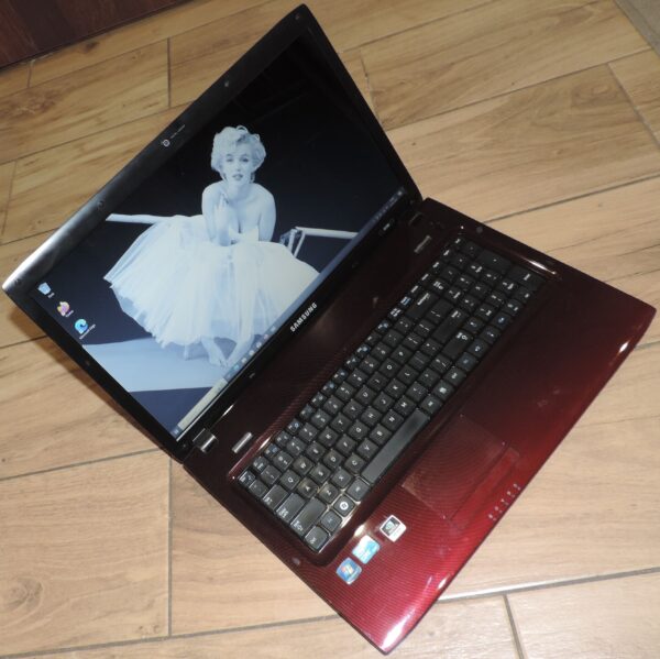 Samsung NP-R780
