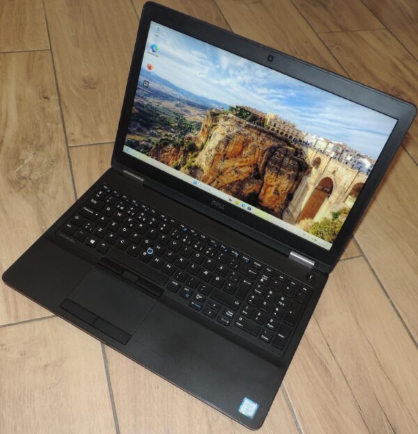 Dell Latitude E5570