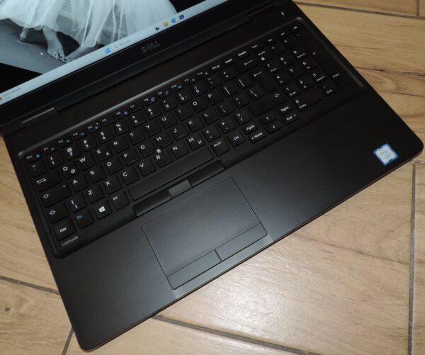 Dell Latitude 5580