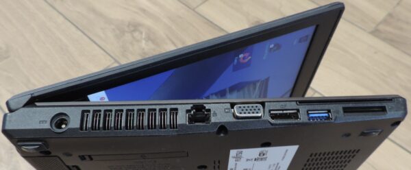 Fujitsu Lifebook E734