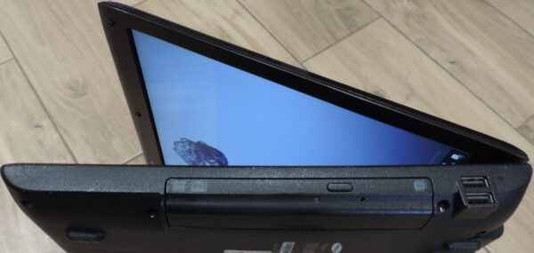 Samsung NP-R780