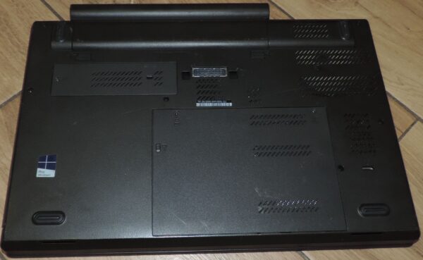 8 Lenovo Thinkpad W541 Workstation