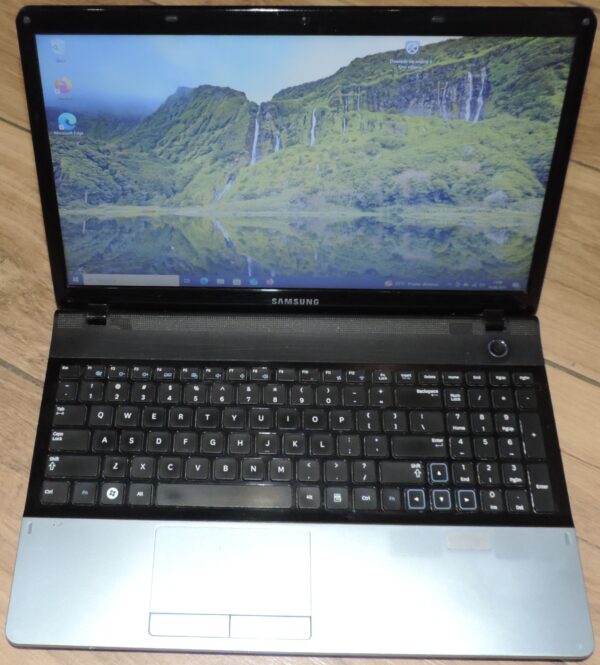 Samsung NP300E5
