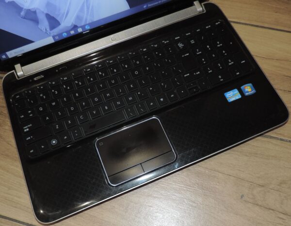 HP dv6-6b35eo