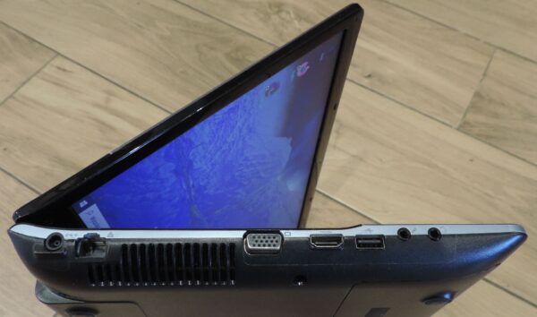 Samsung NP300E5