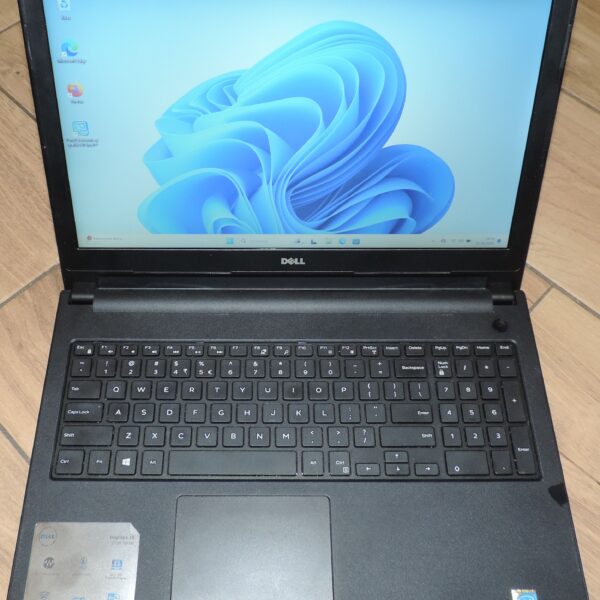 1 Dell Inspiron 15 5551