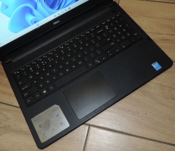 Dell Inspiron 15 5551