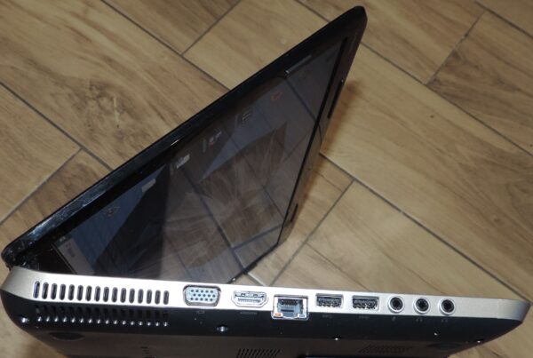 5 HP Pavilion  DV7-6110sw