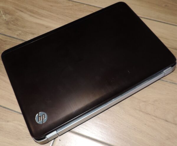 7 HP Pavilion  DV7-6110sw