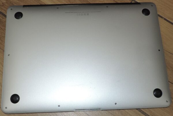 8 Macbook Air 13 A1466 2013