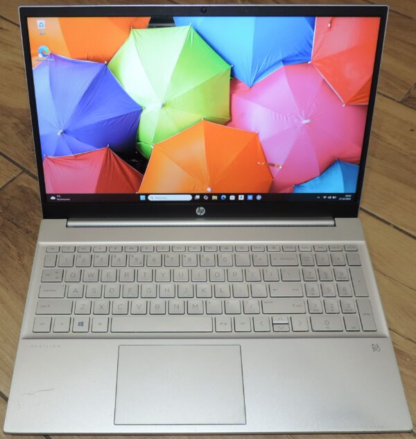 1 HP Pavilion 15-eg0052nw