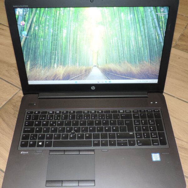1 HP ZBook 15 G3