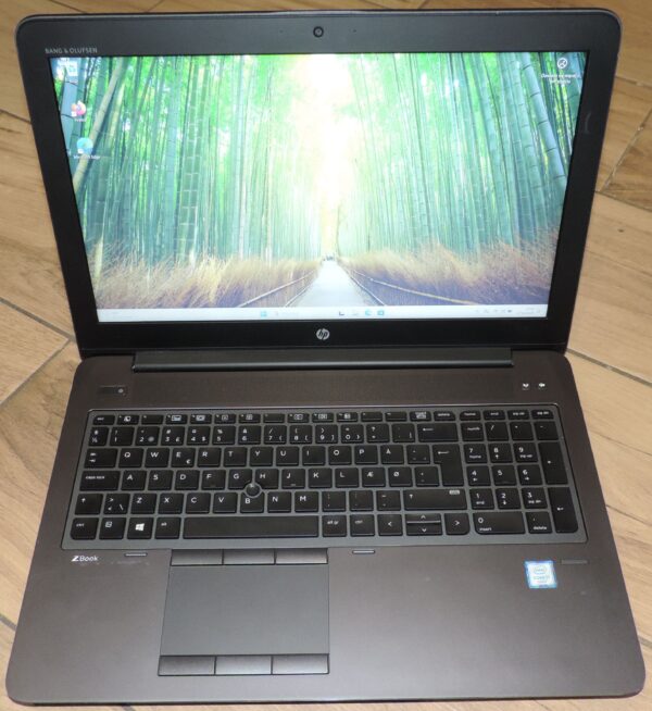 1 HP ZBook 15 G3