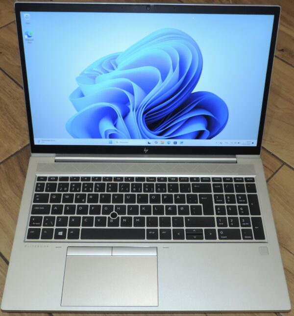 1 HP Elitebook 850 G7