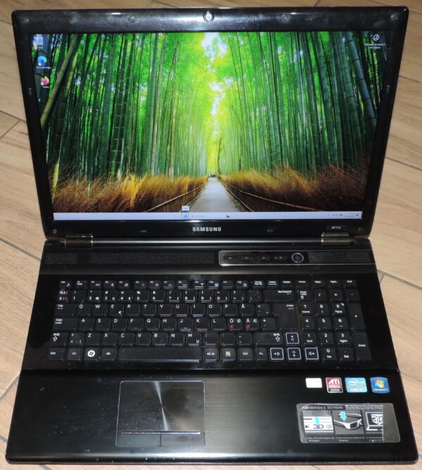 1 Samsung NP-RF712