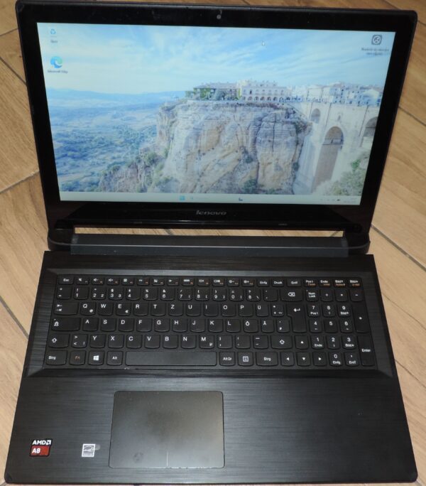 1 Lenovo Flex 2 - 15D