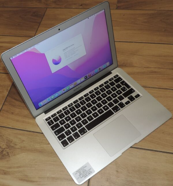 2 Macbook Air 13 A1466 2015