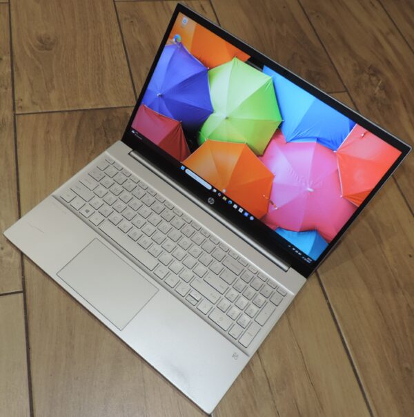 3 HP Pavilion 15-eg0052nw