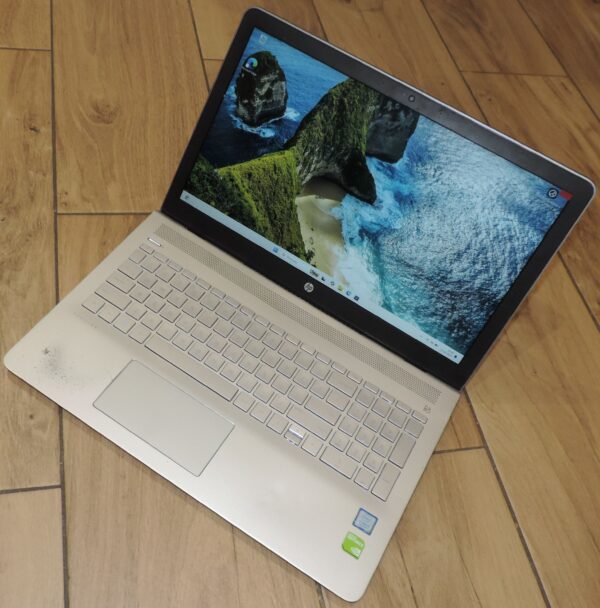 HP Pavilion 15-cc502nw
