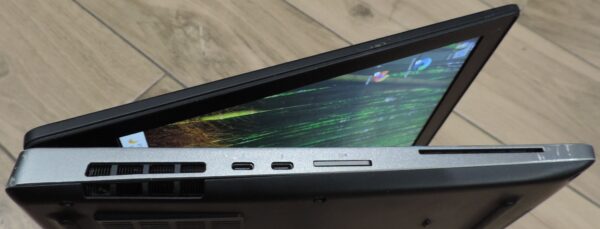 5 Dell Precision 7530