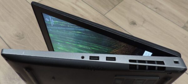6 Dell Precision 7530