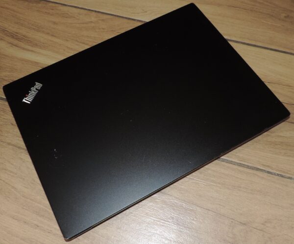 7 Lenovo Thinkpad Edge E480