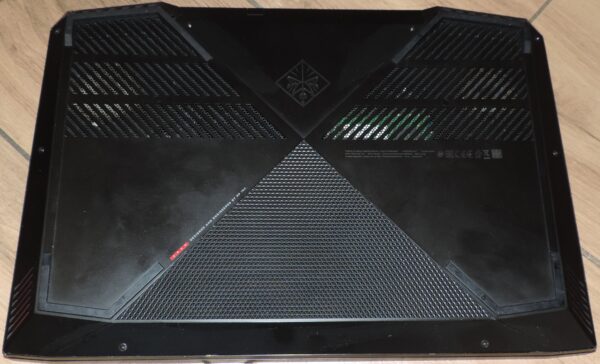 8 HP Omen 15-dc0014nw