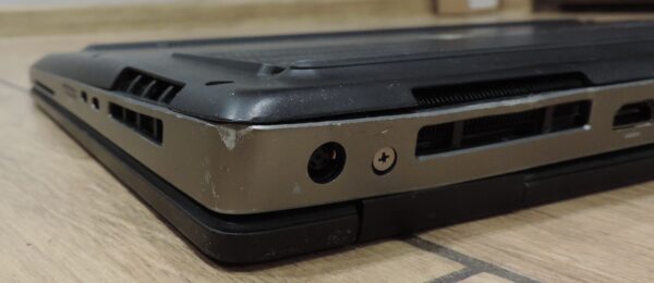 9 Dell Precision 7530