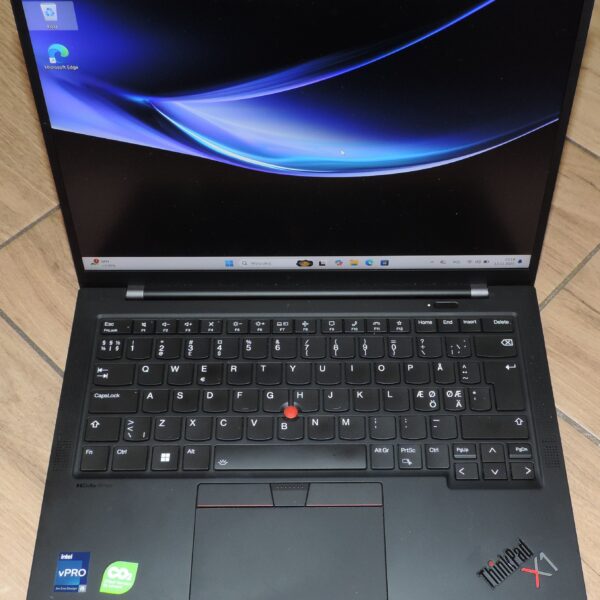 1 Lenovo Thinkpad X1 Carbon Gen 9