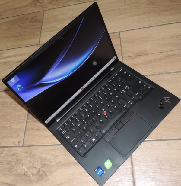 2 Lenovo Thinkpad X1 Carbon Gen 9