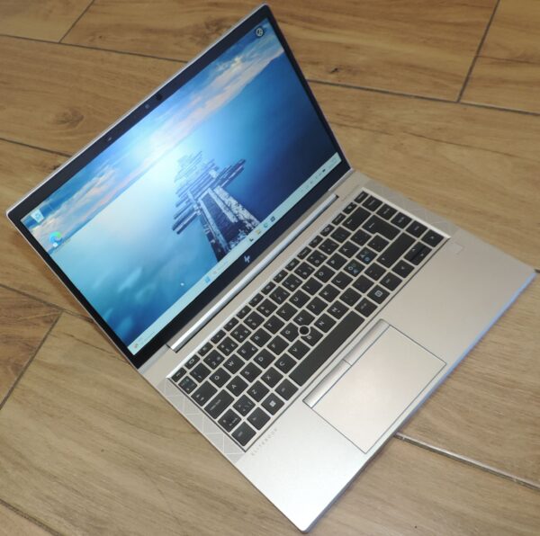 HP Elitebook 840 G8