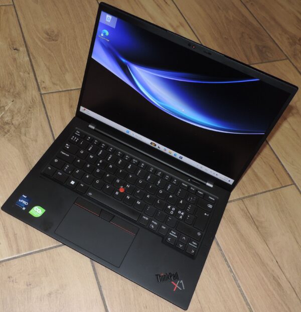 3 Lenovo Thinkpad X1 Carbon Gen 9