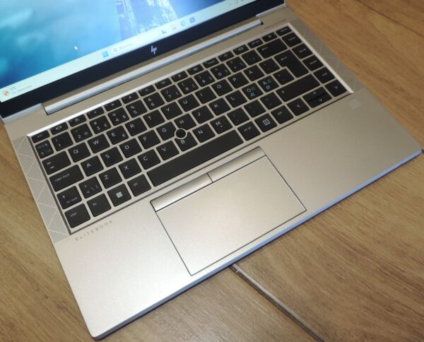 HP Elitebook 840 G8