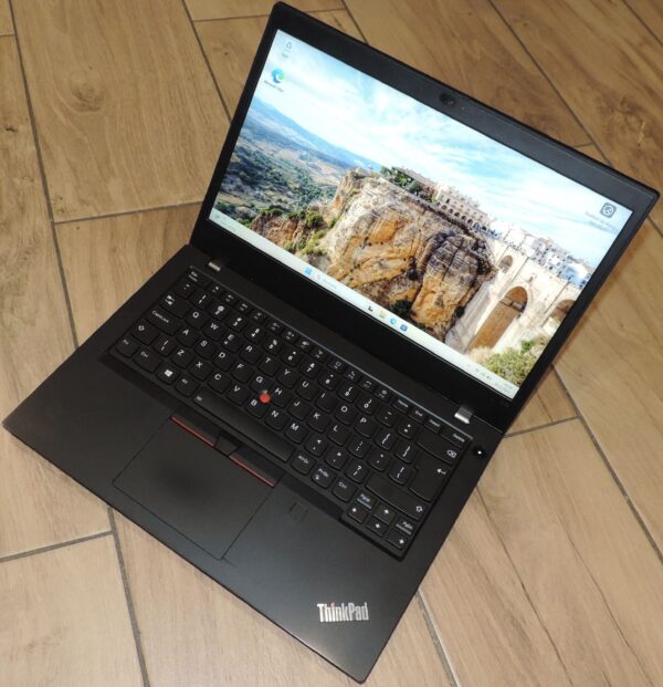 3 Lenovo Thinkpad L14 Gen 2