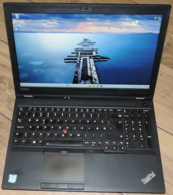 1 Lenovo Thinkpad P52 Workstation