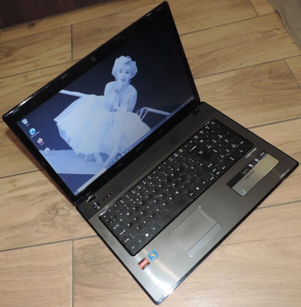 2 Acer Aspire 7741G