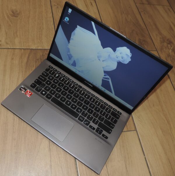 Asus Vivobook R424DA